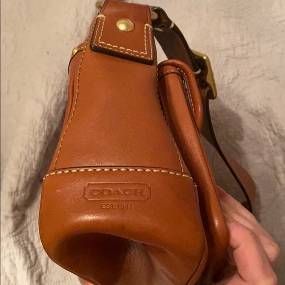 COACH vintage Legacy collection. leather hobo/shoulder bag!! - Picture 9 of 16
